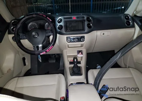 2011 Volkswagen Tiguan S из США, поврежденный, VIN 537801